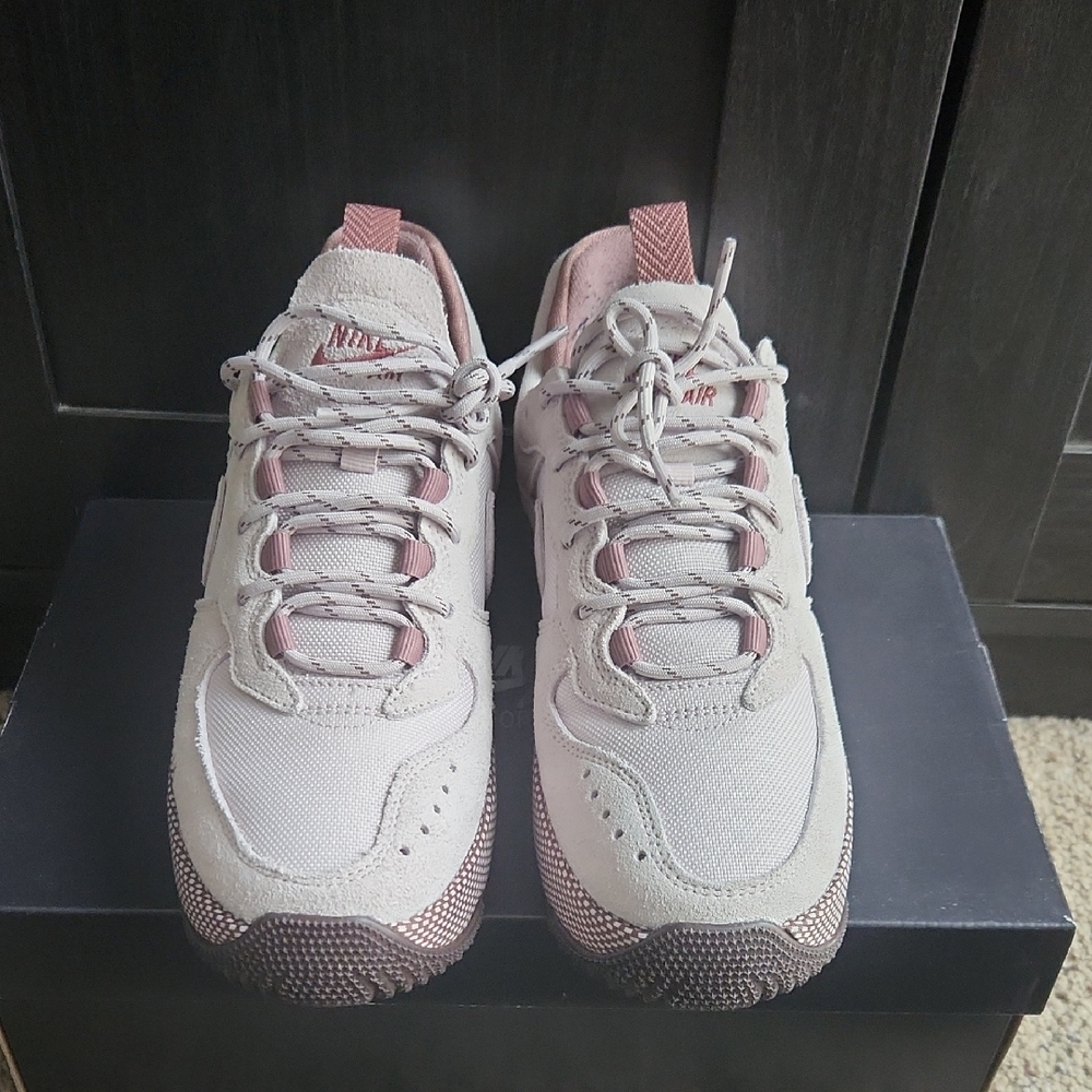Nike Air Force 1 Wild Women's Platinum Violet Sneakers